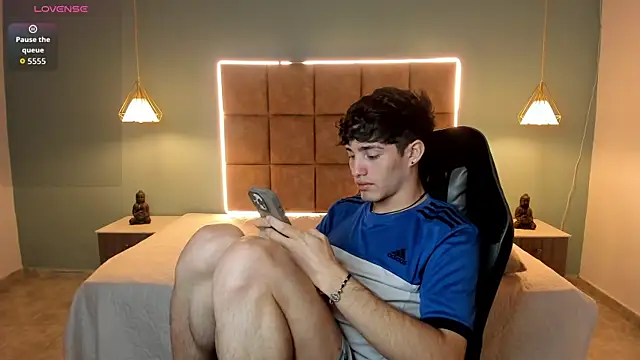 AlejooTwink online show from 05/06/26, 05:00
