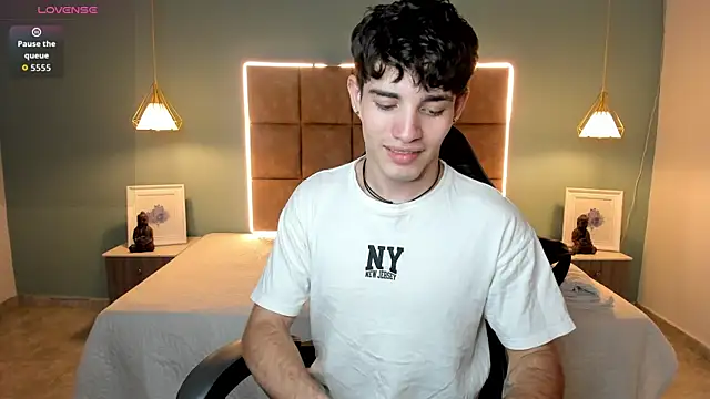 AlejooTwink online show from 05/08/26, 03:54