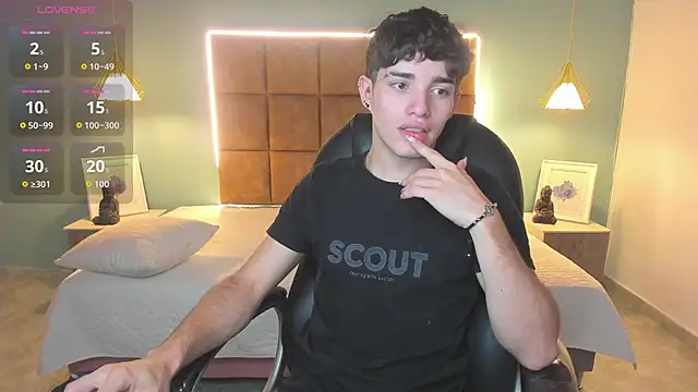 AlejooTwink online show from 11/27/25, 01:50