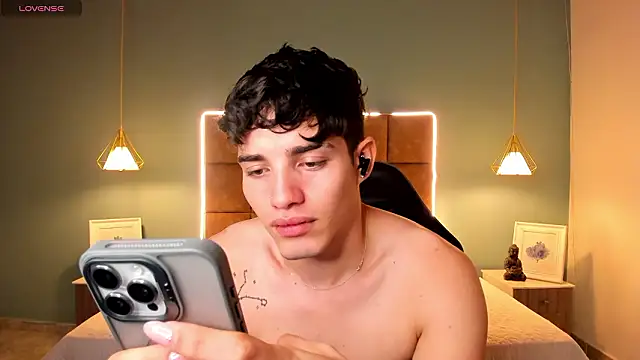 AlejooTwink online show from 02/27/26, 08:14