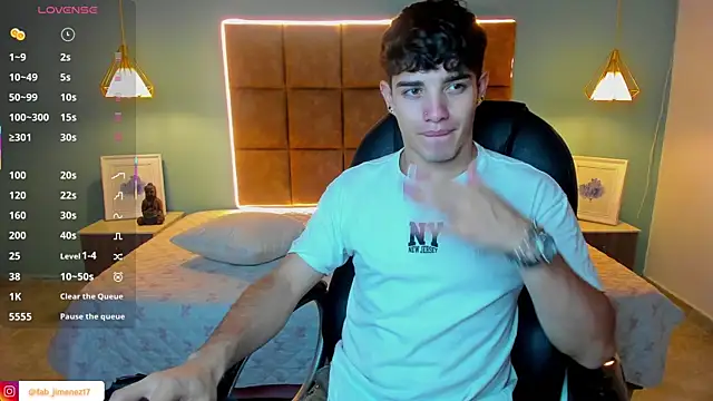 AlejooTwink online show from 09/19/25, 08:24