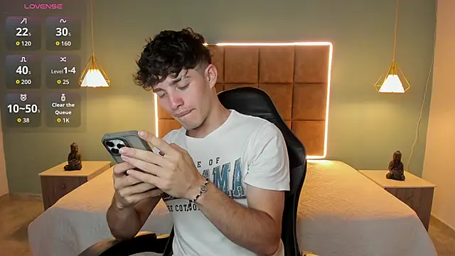 AlejooTwink online show from 06/03/26, 03:40