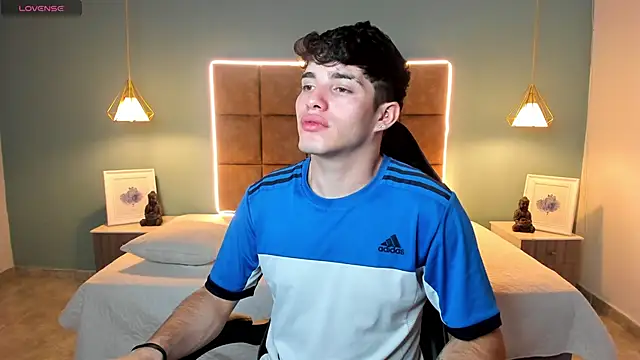 AlejooTwink online show from 02/26/26, 08:09