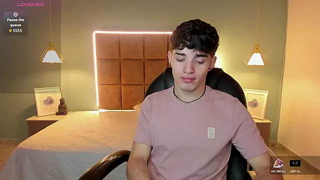 AlejooTwink online show from 11/22/25, 12:43