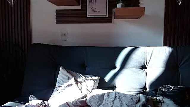 Layla 707 online show from 11/16/25, 08:57