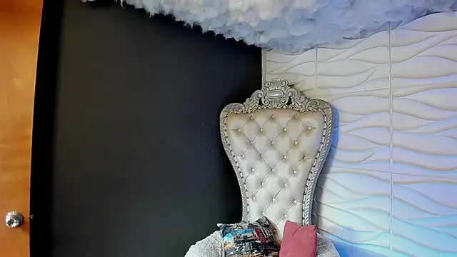 Layla 707 online show from 03/21/26, 08:02