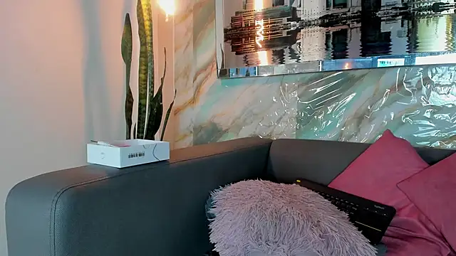 Layla 707 online show from 03/08/25, 10:56