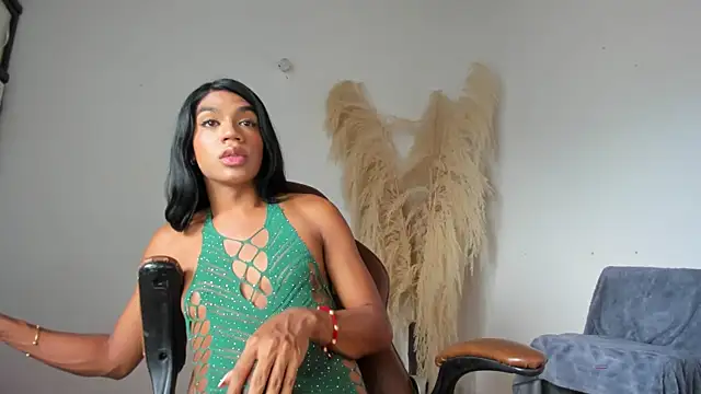Snapshot of Sharicklovee chatting on 05/14/26, 07:55 Sharicklovee online show from 05/14/26, 07:55