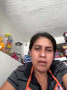 Snapshot of siri_duque chatting on 06/17/26, 05:56 siri duque online show from 06/17/26, 05:56
