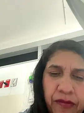 siri duque online show from 09/10/25, 01:37