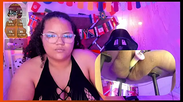 Snapshot of MhiaRey chatting on 07/01/26, 02:06 MhiaRey online show from 07/01/26, 02:06