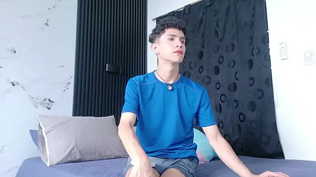 Noah tyler  online show from 07/12/26, 03:13