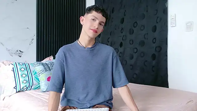 Noah tyler  online show from 02/24/26, 07:04