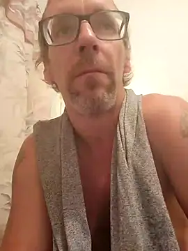 chatwatchcum online show from 09/24/25, 02:07
