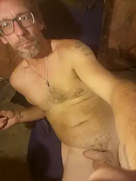 chatwatchcum online show from 10/22/25, 01:05