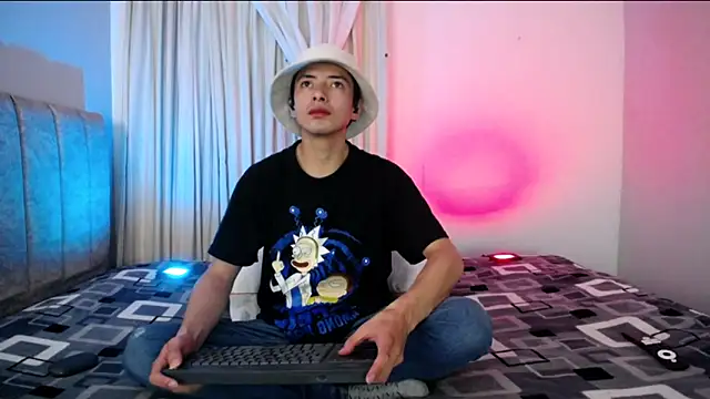 Yellowpokemon23 online show from 04/03/26, 03:46