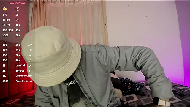 Yellowpokemon23 online show from 11/24/25, 02:11