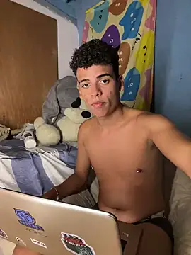 Snapshot of Leo_bunny_hot chatting on 03/22/25, 12:49 Leo bunny hot online show from 03/22/25, 12:49