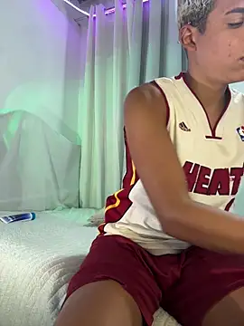 Leo bunny hot online show from 12/13/25, 08:26