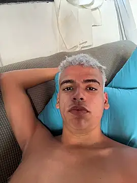 Leo bunny hot online show from 04/12/26, 08:01