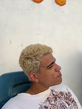 Leo bunny hot online show from 03/15/26, 09:22