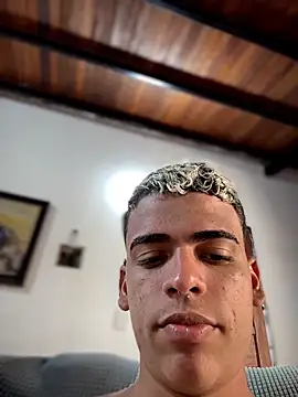 Leo bunny hot online show from 02/11/26, 08:41