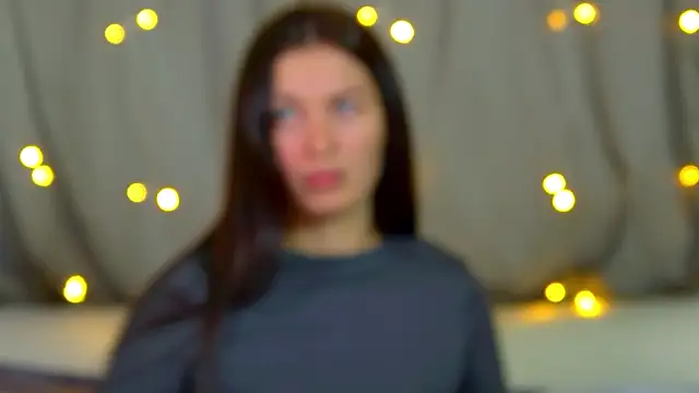 AlexandraBloom online show from 11/12/25, 06:45