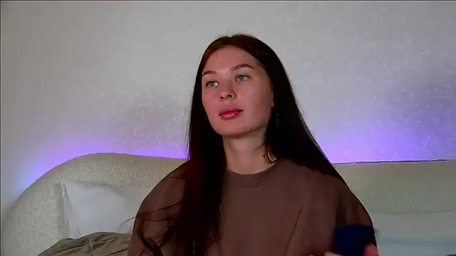 AlexandraBloom online show from 10/11/25, 06:31