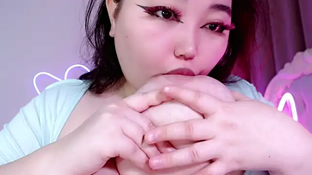 amina moonlightt online show from 11/10/25, 01:10