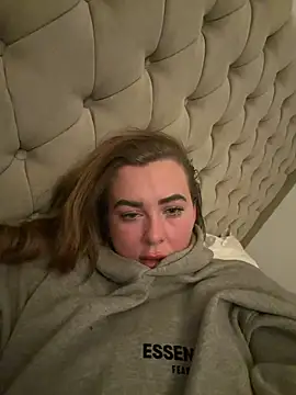 Snapshot of Mia_MilesXXX chatting on 03/23/26, 04:45 Mia MilesXXX online show from 03/23/26, 04:45