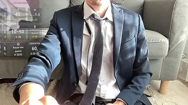 kimkim123123 online show from 02/13/25, 06:52