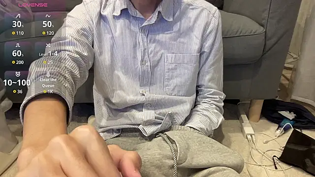 kimkim123123 online show from 02/13/25, 01:37