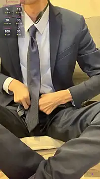 kimkim123123 online show from 12/04/25, 10:25