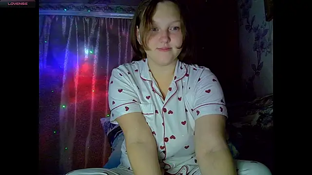 Snapshot of Aria__Dark chatting on 10/17/25, 08:32 Aria  Dark online show from 10/17/25, 08:32