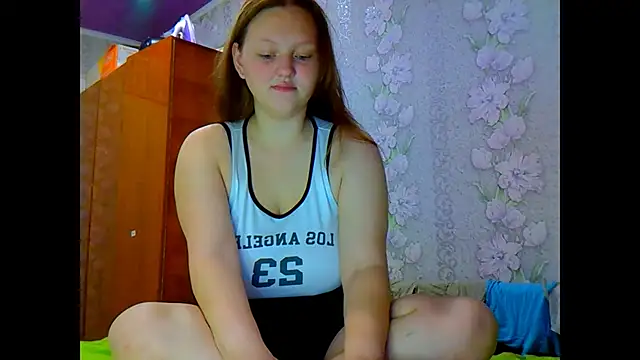 Aria  Dark online show from 11/16/25, 02:27