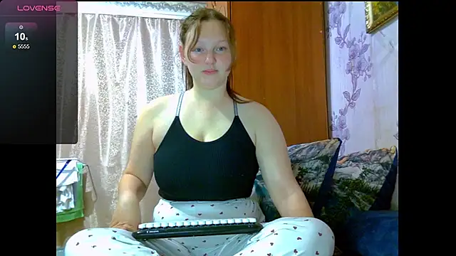 Snapshot of Aria__Dark chatting on 09/15/25, 08:31 Aria  Dark online show from 09/15/25, 08:31