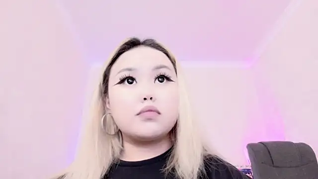 Snapshot of amelia_sunlight chatting on 02/05/25, 08:25 amelia sunlight online show from 02/05/25, 08:25