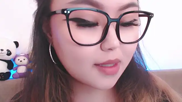 Snapshot of amelia_sunlight chatting on 04/20/26, 03:46 amelia sunlight online show from 04/20/26, 03:46