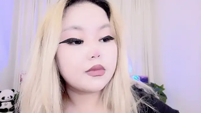 Snapshot of amelia_sunlight chatting on 03/11/25, 12:44 amelia sunlight online show from 03/11/25, 12:44