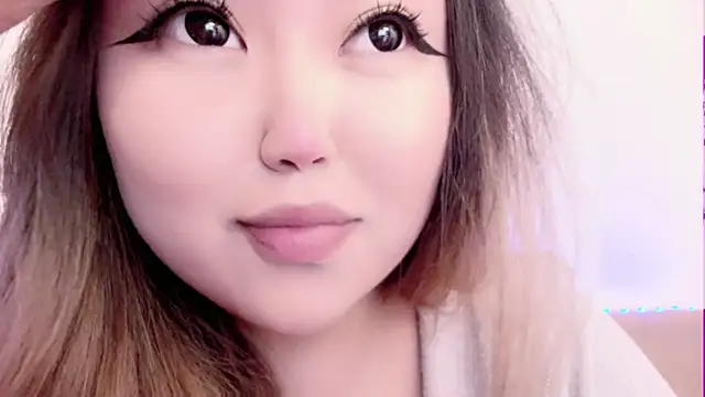 Snapshot of amelia_sunlight chatting on 03/27/26, 03:35 amelia sunlight online show from 03/27/26, 03:35