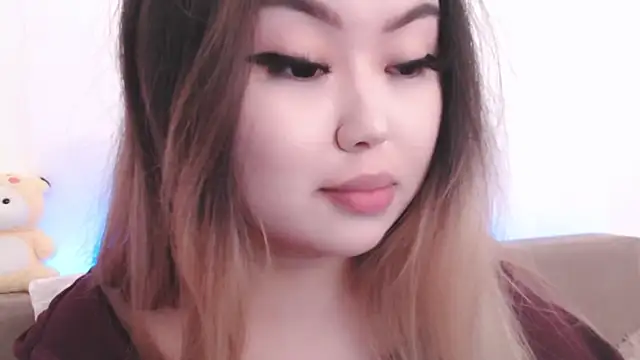 Snapshot of amelia_sunlight chatting on 04/13/26, 11:31 amelia sunlight online show from 04/13/26, 11:31