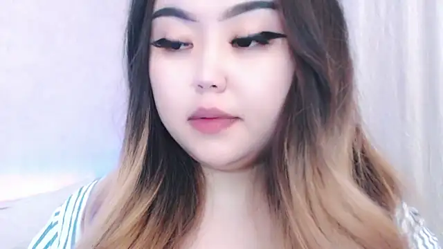 Snapshot of amelia_sunlight chatting on 05/19/26, 04:36 amelia sunlight online show from 05/19/26, 04:36