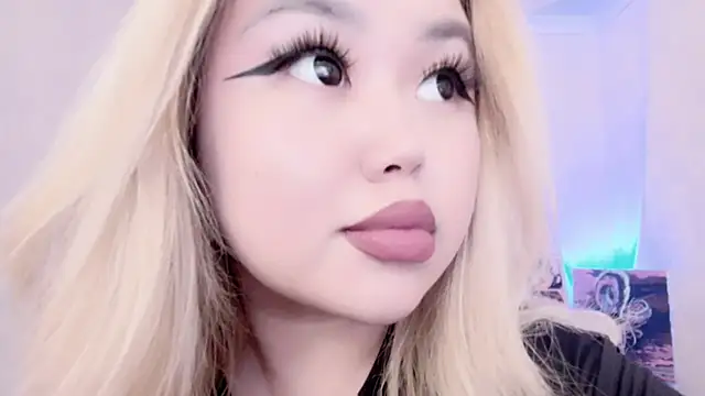 Snapshot of amelia_sunlight chatting on 02/26/25, 12:30 amelia sunlight online show from 02/26/25, 12:30