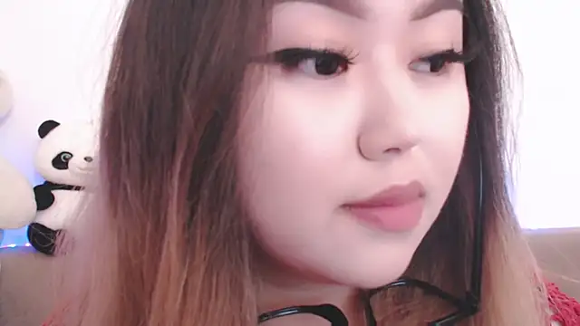 Snapshot of amelia_sunlight chatting on 04/19/26, 02:07 amelia sunlight online show from 04/19/26, 02:07