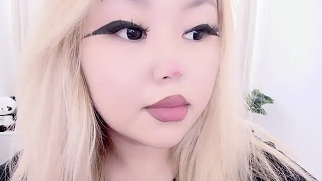 Snapshot of amelia_sunlight chatting on 03/06/25, 04:52 amelia sunlight online show from 03/06/25, 04:52