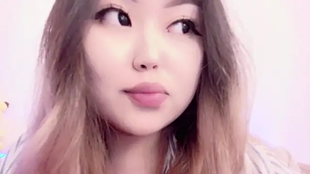 Snapshot of amelia_sunlight chatting on 03/26/26, 04:49 amelia sunlight online show from 03/26/26, 04:49