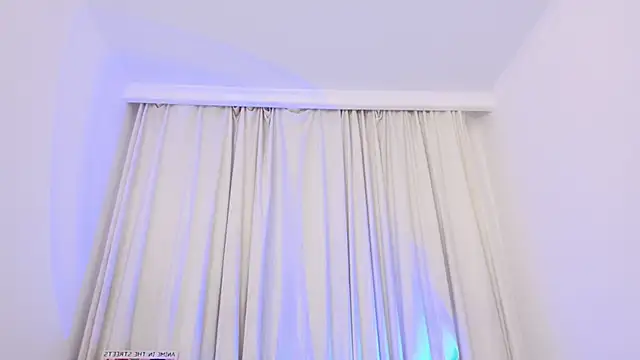 Snapshot of amelia_sunlight chatting on 03/07/25, 01:09 amelia sunlight online show from 03/07/25, 01:09