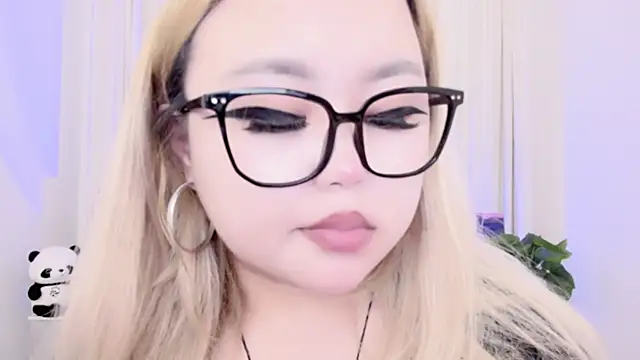 Snapshot of amelia_sunlight chatting on 03/13/25, 02:27 amelia sunlight online show from 03/13/25, 02:27