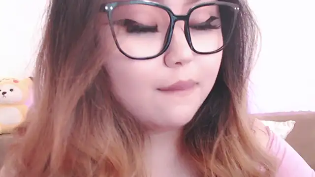 Snapshot of amelia_sunlight chatting on 04/25/26, 05:21 amelia sunlight online show from 04/25/26, 05:21