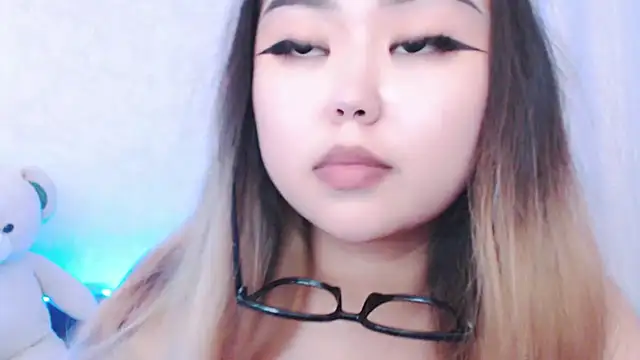 amelia sunlight online show from 06/27/26, 04:13
